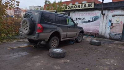 В Новосибирске начался дефицит шиномонтажников при зарплате 120 тысяч рублей - sib.fm - Россия - Новосибирск