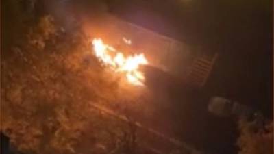 Мужчина сгорел в машине на юго-западе Москвы - vm.ru - Москва