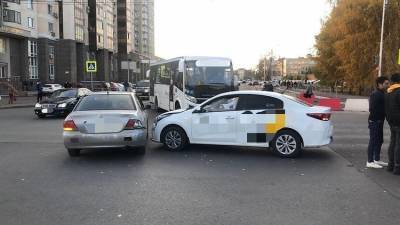 В Уфе молодой водитель спровоцировал аварию - bash.news - Уфа - Оренбург - Стерлитамак