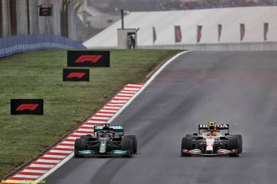 Максим Ферстаппен - Марк Хьюз - Марк Хьюз о причинах роста скорости Mercedes - f1news.ru - Англия