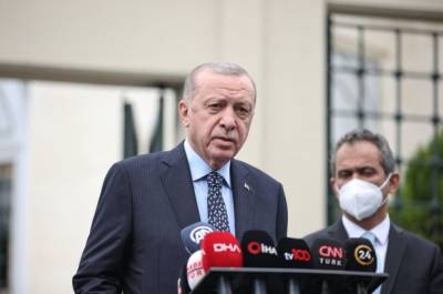 Реджеп Тайип Эрдоган - Мевлютом Чавушоглу - Эрдоган обещал оказать гуманитарную помощь Афганистану - eadaily.com - Турция - Афганистан