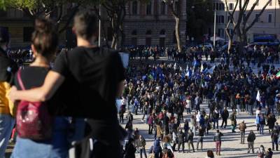 Итальянские трудящиеся протестуют против ковид-сертификатов - ru.euronews.com - Россия - США - Армения - Италия - Грузия - Белоруссия - Франция - Рим