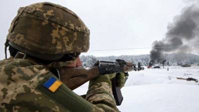 Владимир Зеленский - Алексей Арестович - Украина рассматривает сразу девять сценариев военного конфликта с Россией - 5-tv.ru - Москва - Россия - США - Украина - Донбасс