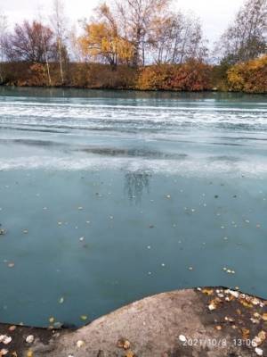 Бирюзовая вонючая вода в Белозерском канале абсолютно безвредна - vologda-poisk.ru - Белозерск