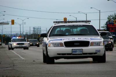 В Канаде в результате нападения мужчины с мачете пострадали четыре человека - aif.ru - Канада - Калгари
