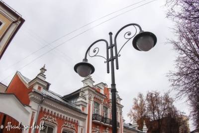 В Смоленске на Маяковке начали монтаж фонарей - mk-smolensk.ru - Смоленск