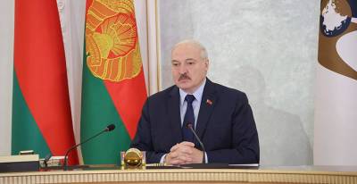 Александр Лукашенко - В окружении Александра Лукашенко обратили внимание на то, что и как пьет Президент на саммитах - grodnonews.by - Белоруссия