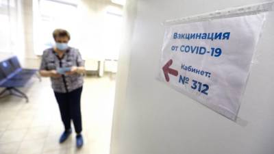 Петр Толстой - Петр Толстой: Людям необходимо разъяснять необходимость вакцинации - vm.ru