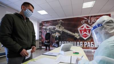 В России вновь около 1 тысячи человек скончались за сутки от COVID-19 - svoboda.org - Москва - Россия - Крым - Санкт-Петербург - Краснодарский край - Московская обл. - Нижегородская обл. - Самарская обл.
