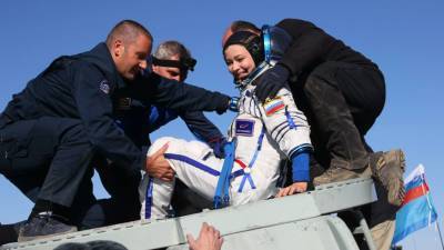 Юлия Пересильд - Юлия Пересильд рассказала о самом ярком моменте во время возвращения с МКС на Землю - russian.rt.com