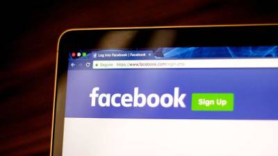 ФССП приступила к принудительному взысканию 26 млн рублей с Facebook - iz.ru - Москва - Израиль