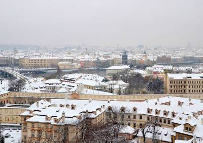 Снегопад серьезно осложнил транспортную ситуацию в Чехии - vinegret.cz - Чехия - Прага - Южноморавский край