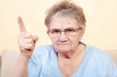 Бабушка полгода не разговаривает с внучкой-первоклассницей: «Пусть признает свою вину» - skuke.net