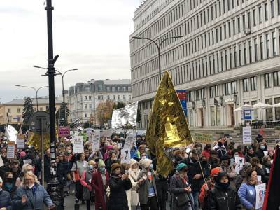 "Прекратите пытки", "Откройте границы, закройте правительство". В Польше тысячи людей протестовали против выдворения мигрантов - gordonua.com - Украина - Белоруссия - Польша - Варшава - Warsaw