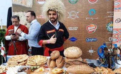 На Каспийском берегу Баку прошел Международный фестиваль хлеба (ФОТО) - trend.az
