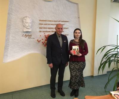 В Узбекистане вышла книга украинского писателя азербайджанского происхождения про судьбу Хивинской династии (ФОТО) - trend.az - Украина - Узбекистан