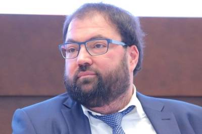 Максут Шадаев - Минцифры анонсировало ввод электронных паспортов - infox.ru - Москва - Россия