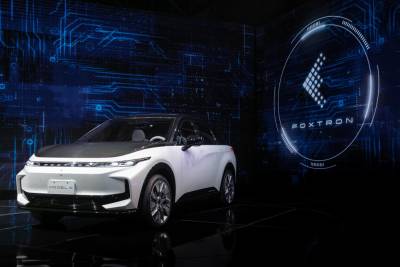 Foxconn представил три электрических концепта Foxtron: седан Model E, кроссовер Model C и автобус Model T - itc.ua - Украина - Тайвань