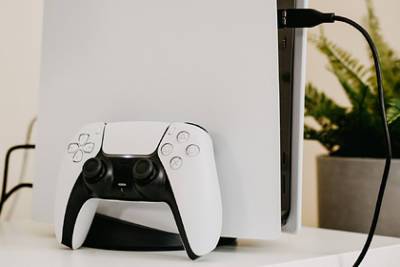 На PlayStation 5 вернулись старые проблемы - lenta.ru