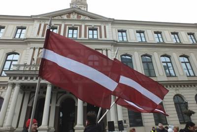 В Литве завели дело за призывы к госперевороту на антиковидном митинге - lenta.ru - Литва - Вильнюс