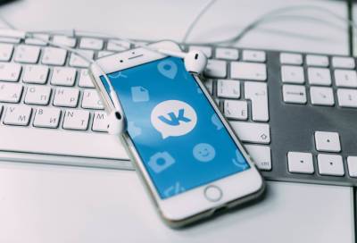 Соцсеть "ВКонтакте" начала предупреждать пользователей о фейках - online47.ru - Санкт-Петербург - Свердловская обл.