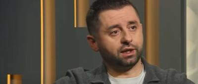 Дмитрий Разумков - Давид Арахамия - Арахамия пригрозил отобрать у Разумкова депутатский мандат - w-n.com.ua