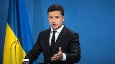 Владимир Зеленский - Шарль Мишель - Зеленский признал бессмысленность вопросов о вступлении Украины в Евросоюз - 5-tv.ru - Украина - Ляйен