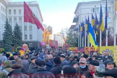 Владимир Зеленский - Зеленский, выходи! В центре Киева митингуют ветераны-афганцы - eadaily.com - Украина - Киев - Афганистан