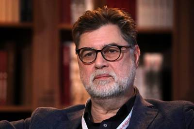 Сергей Зуев - Прокуратура потребовала посадить ректора Шанинки в СИЗО вместо домашнего ареста - lenta.ru - Москва