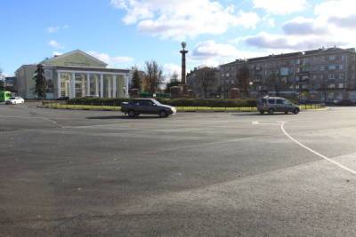 Площадь Победы в Пскове ввели в эксплуатацию после ремонта - mk-pskov.ru - Псков