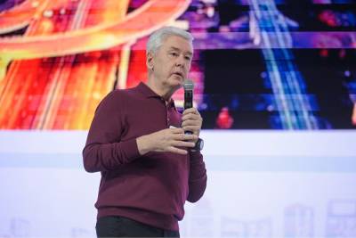 Сергей Собянин - Сергей Собянин ввел новые коронавирусные ограничения в Москве - znak.com - Москва
