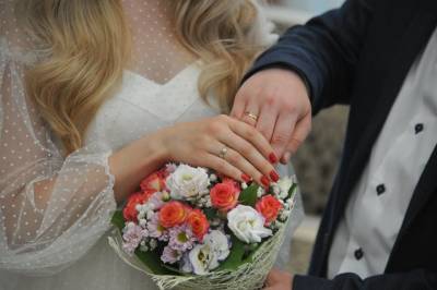 Светлана Уханева - Рекордное число столичных пар заключили брак летом 2021 года - vm.ru - Москва