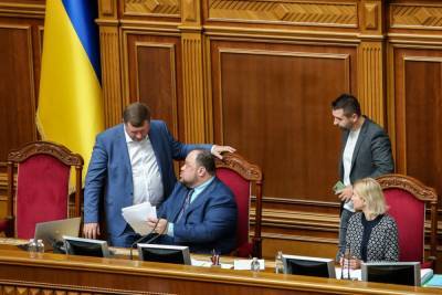 Давид Арахамия - Евгения Кравчук - Руслан Стефанчук - Александр Корниенко - Владимир Фесенко - «Политический комиссар»: зачем Корниенко стал заместителем Стефанчука - thepage.ua - Украина