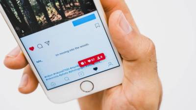 Instagram уберет из соцсети стикеры со ссылками на внешние сайты - inforeactor.ru