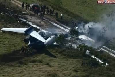 Пассажирский самолёт разбился в США во время взлёта - versia.ru - Техас - USA - Хьюстон
