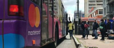 В Киеве контролер заставил школьника заплатить штраф на личную карту - w-n.com.ua - Киев