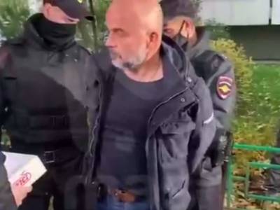 Мужчина, устроивший стрельбу у московской школы, спасал дочь от кавказцев - bloknot.ru - Москва