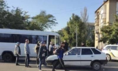 Маршрутка с пассажирами попала в ДТП: фото с места аварии - politeka.net - Украина - Мелитополь