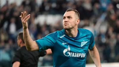 Артем Дзюбы - Крашенинников — о зарплате Дзюбы: зато мы чемпионы мира - russian.rt.com