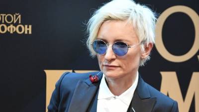 Диана Арбенина - Диана Арбенина откровенно рассказала детям о родном отце: «Нет запретных тем» - 5-tv.ru