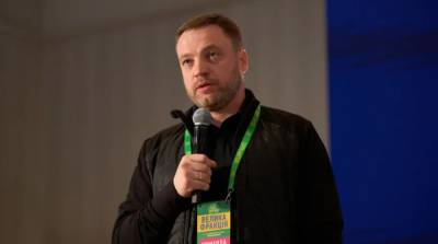 Владимир Зеленский - Глава МВД предложил повысить зарплаты силовикам и назвал источник финансов - ru.slovoidilo.ua - Украина