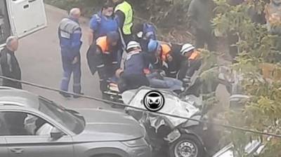 В Пензе двух человек увезли в больницу с места ДТП на ул. Лядова - penzainform.ru - Пенза