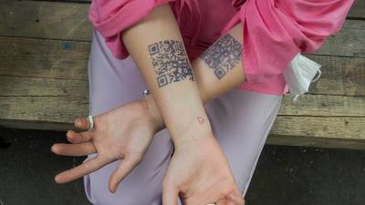 Москвичам напомнили, что привязывать QR-код к банковским и иным картам не нужно - vm.ru - Москва - Россия