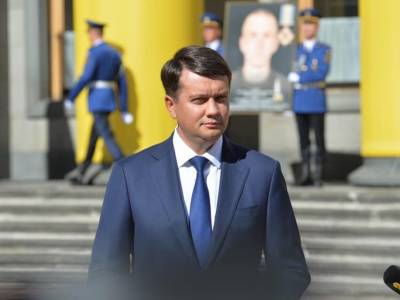 Владимир Зеленский - Дмитрий Разумков - Нардепы "Слуги народа" собрали подписи за отставку Разумкова – депутат - gordonua.com - Украина