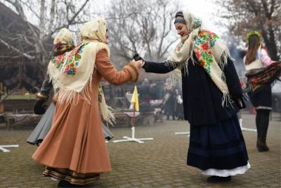 Народный праздник «Капустки» пройдет в новгородских «Витославлицах» - mk.ru - Великий Новгород