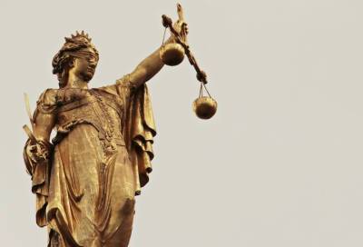 Подозреваемого в домогательствах к школьнице петербуржца отправили под домашний арест - online47.ru - Санкт-Петербург