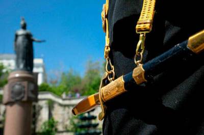 Морским офицерам могут разрешить хранить кортики без регистрации - pnp.ru - Россия - Крым - Севастополь