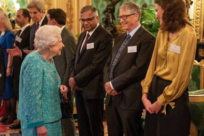 Борис Джонсон - Елизавета II - принц Чарльз - Вильям Гейтс - герцог Уильям - Элизабет Трасс - Елизавета II встретилась с Биллом Гейтсом - lenta.ru - США - Англия - Лондон