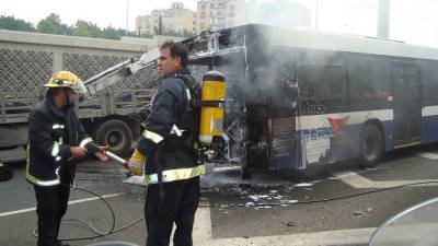 В центре Дамаска из-за теракта взорвался автобус с солдатами сирийской армии - actualnews.org - Сирия - Дамаск - Сана