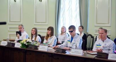 У Харкові чиновники подарували незрячим спортсменам книги й квитки у зоопарк - rusjev.net - місто Токіо - місто Харків